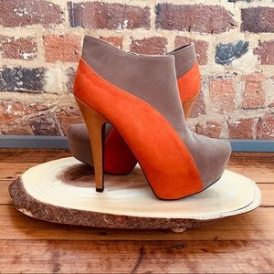 NWOT Qupid Suede Orange/Tan/Brown Heeled Bootie